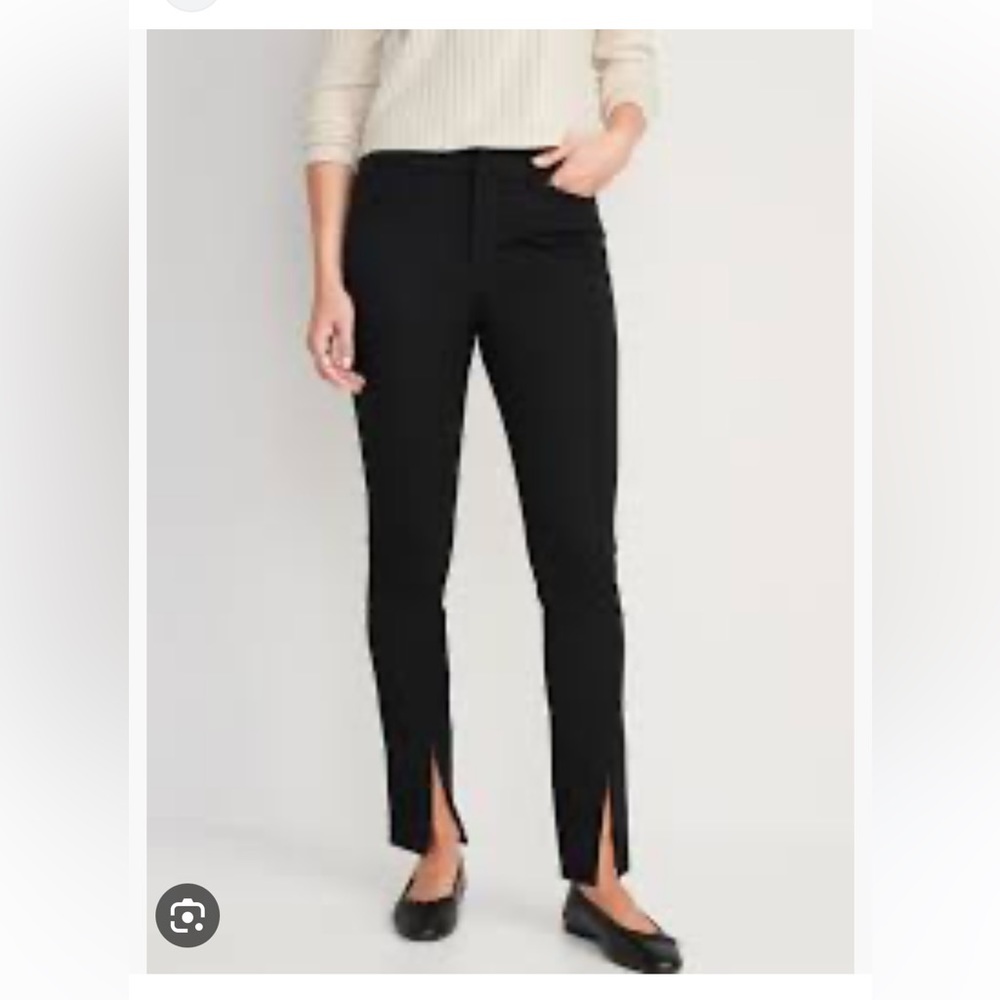 Like new, split hem, black pixie pants